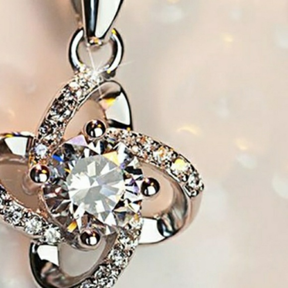 Windmill Diamond 925 Silver Necklace and Pendant - Picture 4 of 7